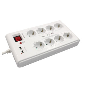 Pikendusjuhe 8+2 kohta Lülitiga 3*1,5 3m Maandusega