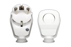 Pistik Maandusega Lülitiga Nurk